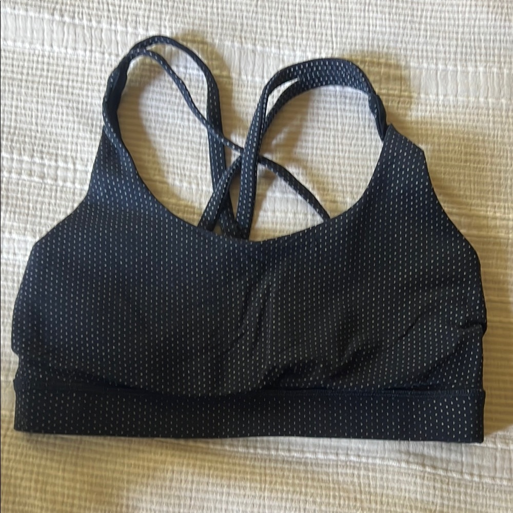 EUC Lululemon Energy Bra - Size 6